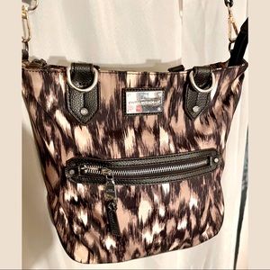 Dana Buchman Purse, rare leopard print. Great condition. Only has long strap.